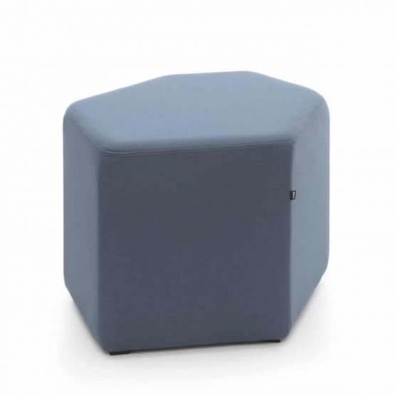 Pouf-d'accueil-bas-design-en-tissu-personnalisable-BAZALTO-BA-03-prosiege