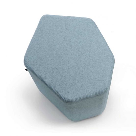 Pouf-d'accueil-bas-design-en-tissu-personnalisable-BAZALTO-BA-04-prosiege