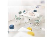 Chaise 4 pieds coque en PP tapissé Odei 3